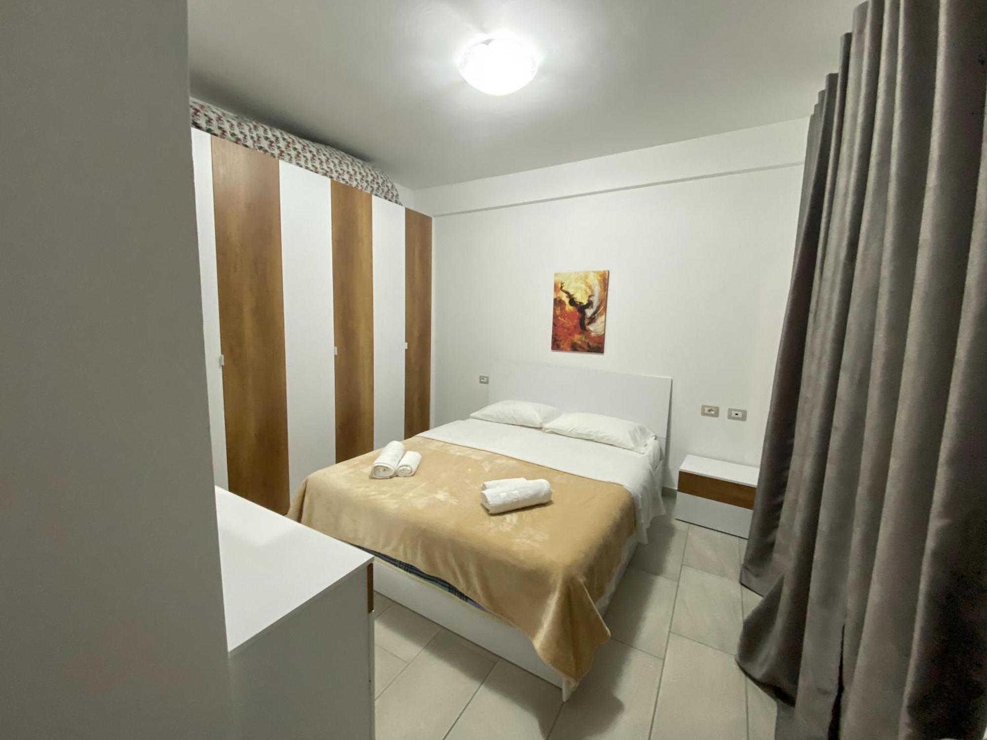 Aquamarine Apartments 1, Vlorë Exterior foto